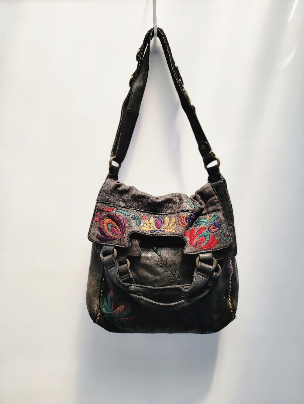 Lucky Brand Abbey Road Vintage Black Leather Hobo Bag Boho Embroidered Festival - Picture 3 of 15